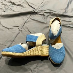 ComfortView Sandle Wedge Shoe size 8